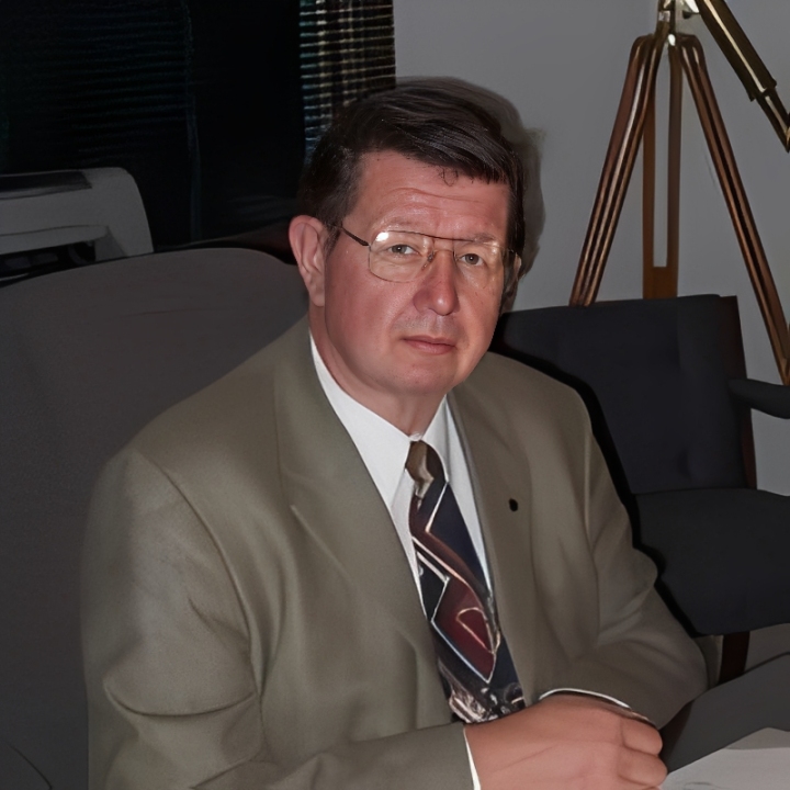 Portrait of Mike Rasnak, Senior Executive Recruiter